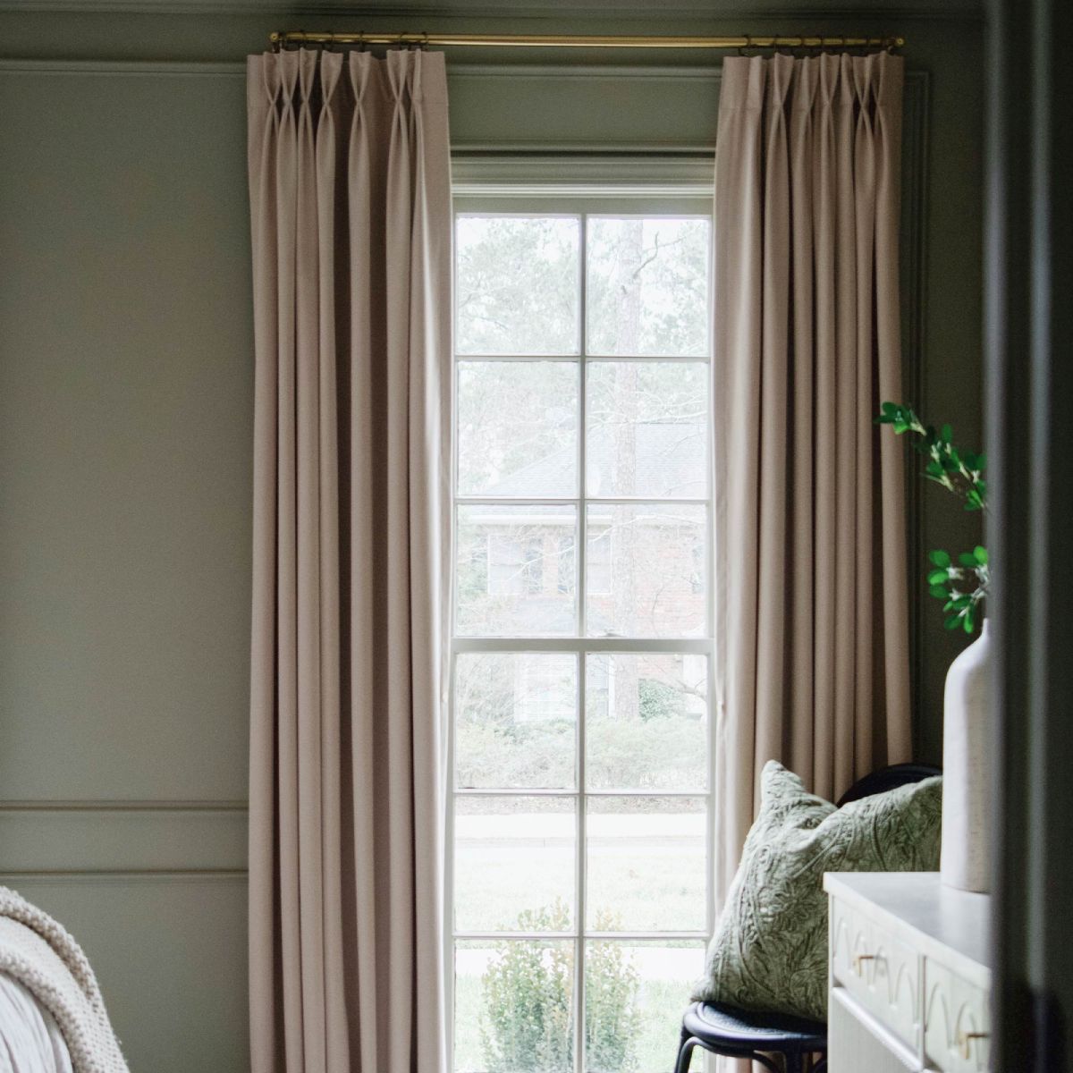 Elara Soft 100% Blackout Velvet Curtains - MorraHome