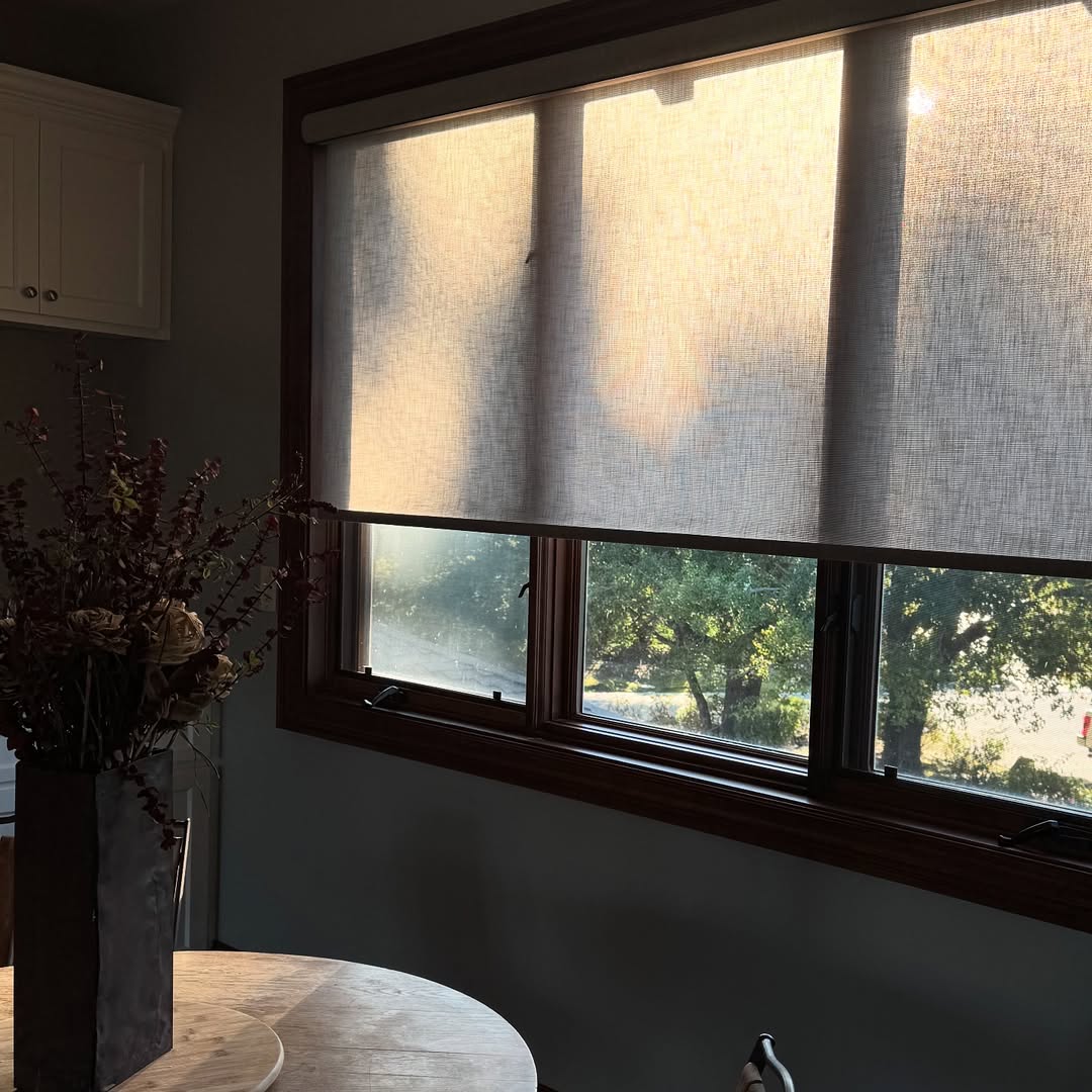 Silas  linen Custom roller shades, Cordless - MorraHome